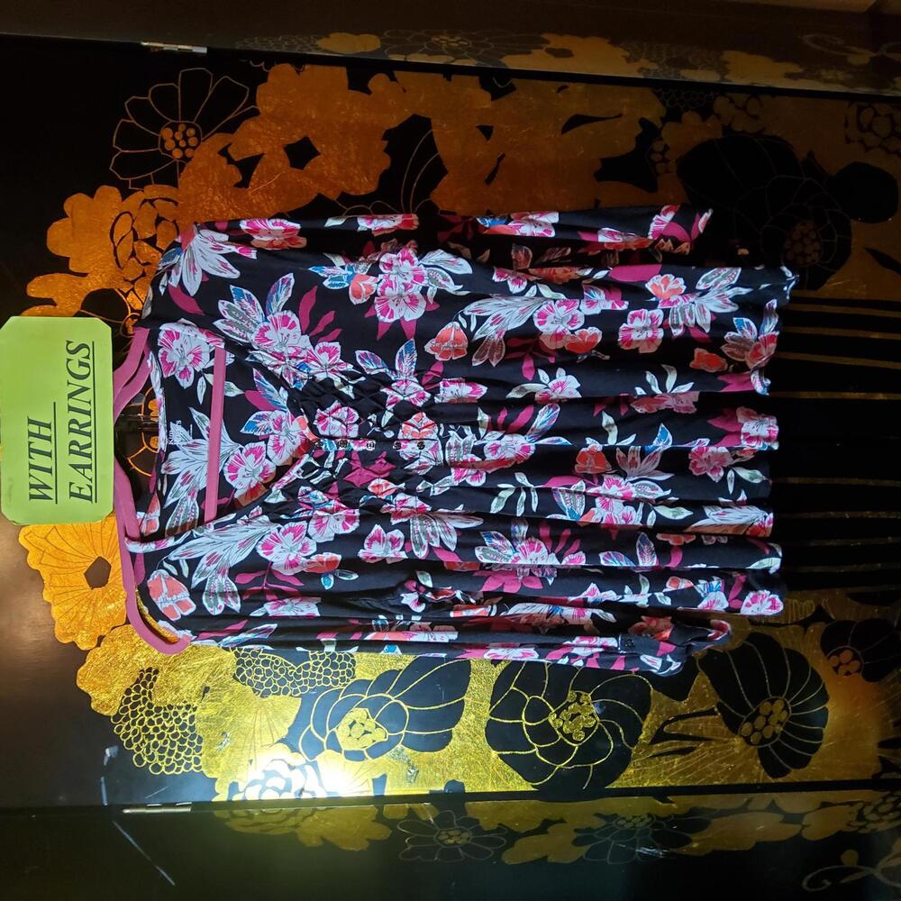 XL On Target Top & Earrings